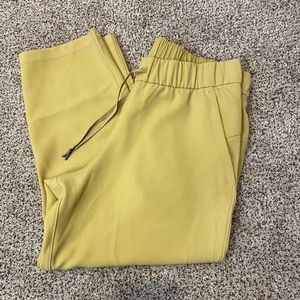 Lululemon On The Fly pants